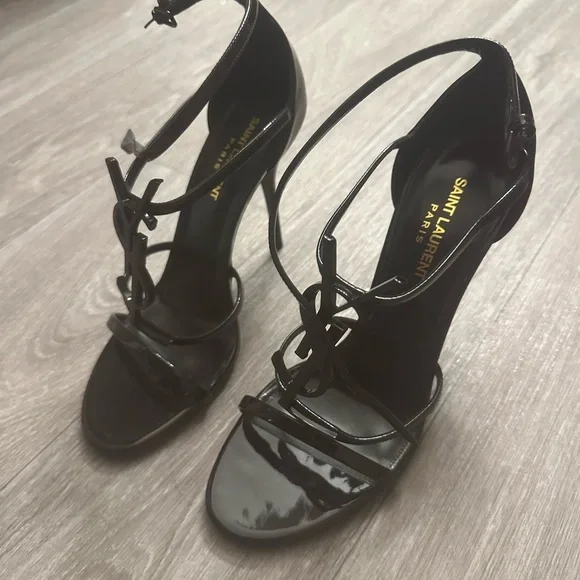 Saint Laurent Cassandra Black Heels Sleek Minimalist Design YSL - Picture 2 of 3